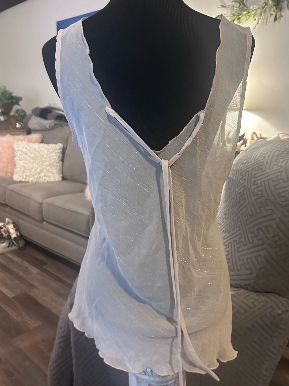 sleeveless sheer asymmetrical tunic embroidered unique back tie no tags - Picture 3 of 5